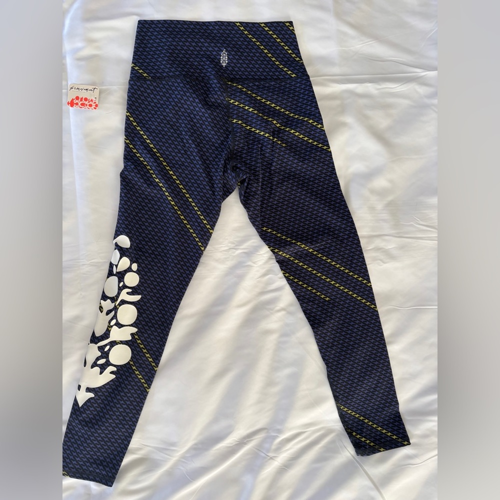 NWT-Free Movement, Free People patterned athletic leggings.